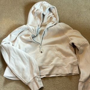 Lululemon Beige / Off-White Sweatshirt